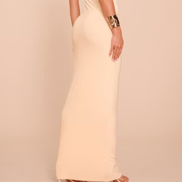 Dresses Dressed(Forever "Dressed" in Dresses) - Picture 7 of 16